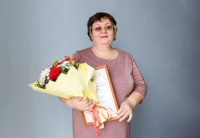 Бестужевцы поздравляют художника-модельера Тамару Леоновну Сапунову с юбилеем!