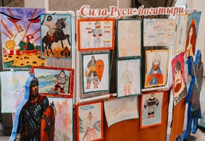 «Сила Руси - богатыри»: выставка детских рисунков прошла в ГРДТ им. Н.А.Бестужева