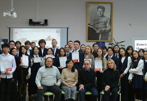 Олег Петелин вошёл в жюри поэтического баттла в библиотеке им. И.К.Калашникова