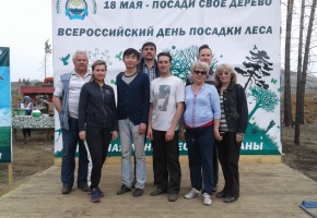 Русский драмтеатр принял участие в посадке леса