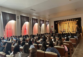 Театр продолжает практику выездных спектаклей
