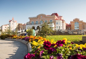Театральный обзор. Март