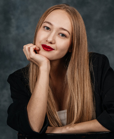 Юлия Свентицкая